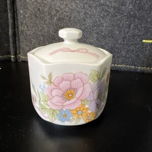 Vintage 1970s Japanese Porcelain White/Floral Lidded Trinket Box/Candle Holder‎